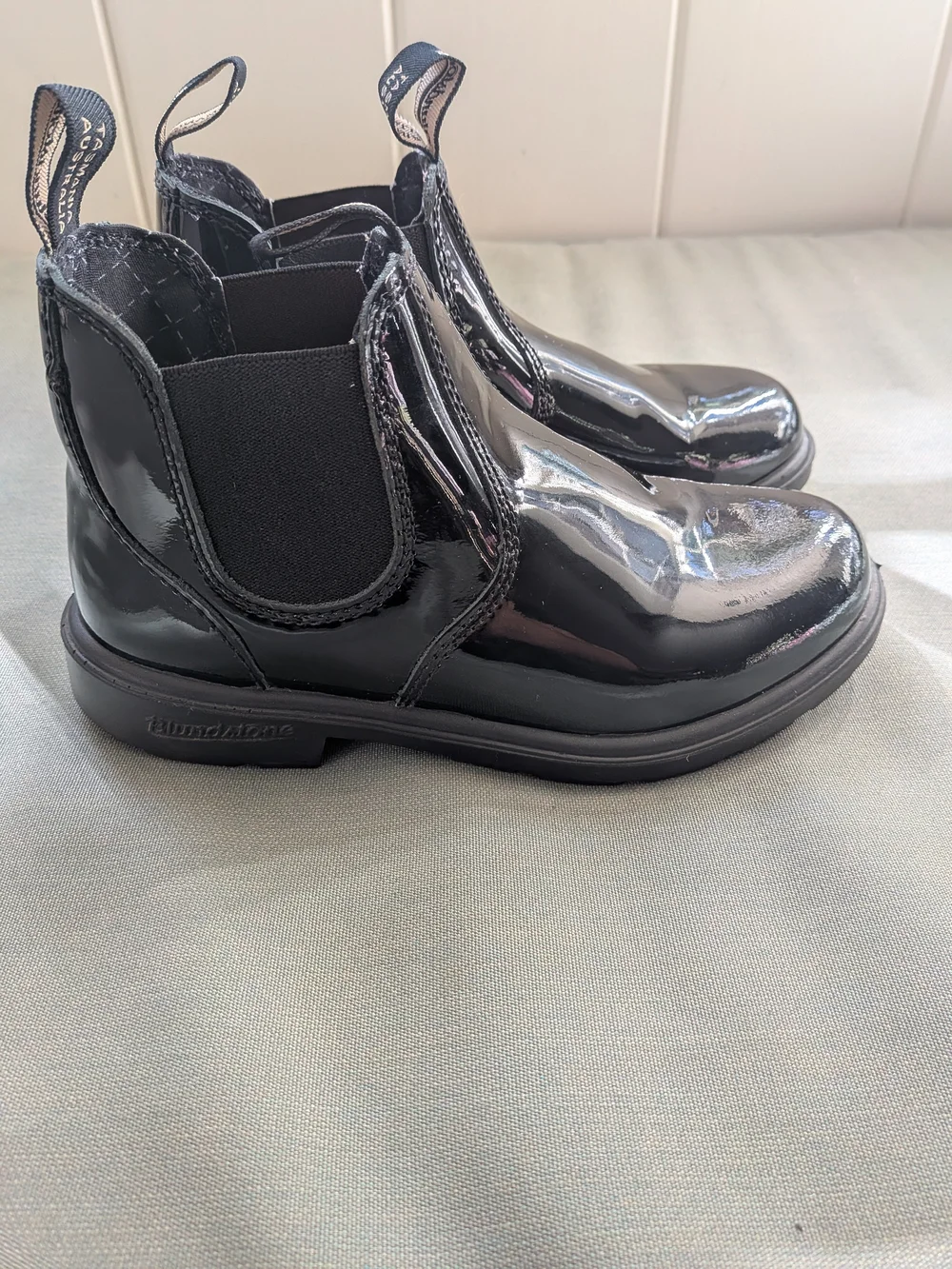 Blundstone Kids Black Patent Chelsea Boots